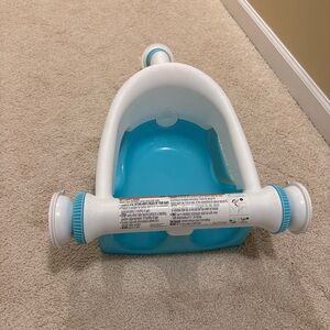 Blue and White Baby Bath Seat